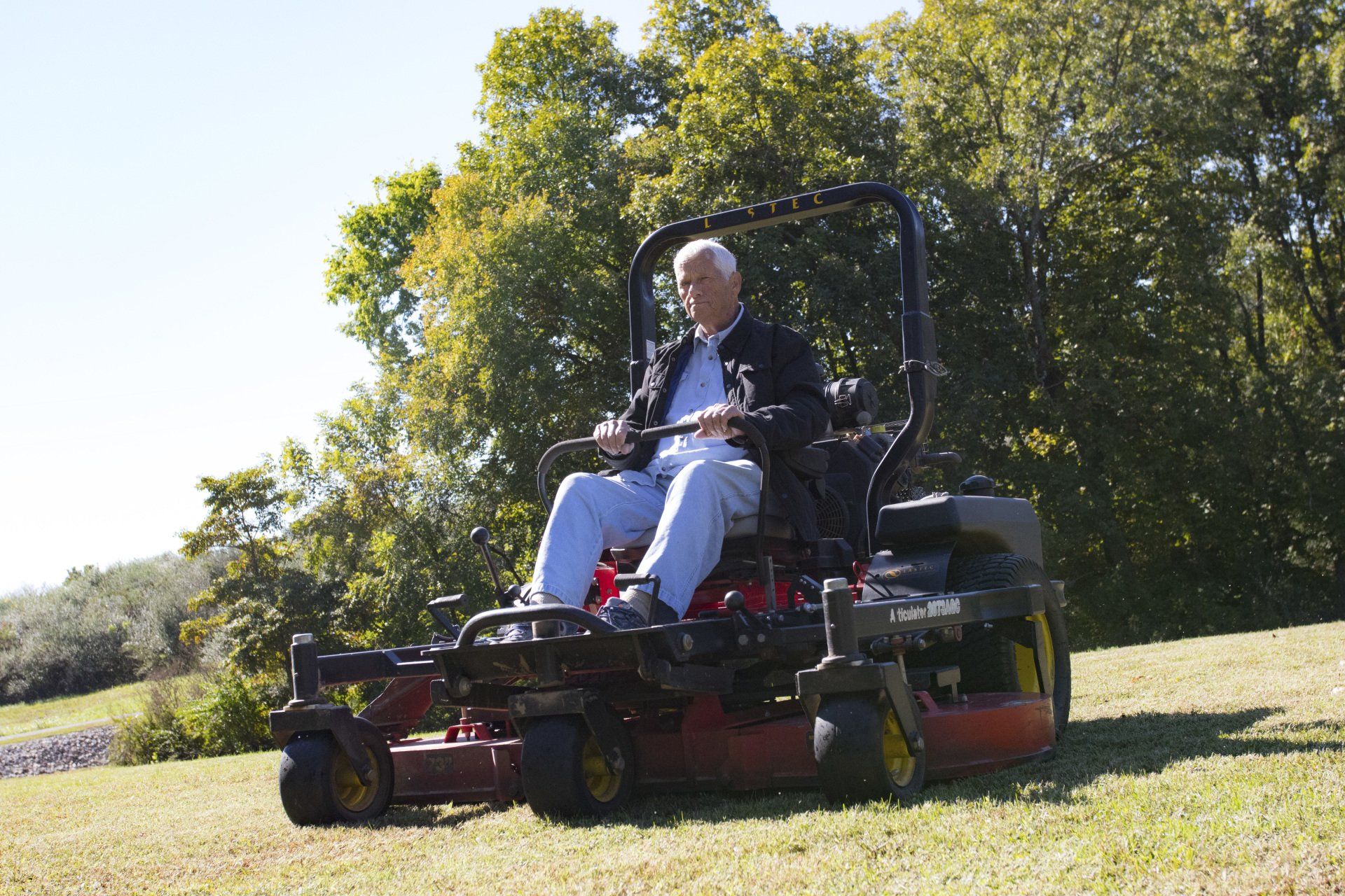 Lastec Zero Turn Mower Action