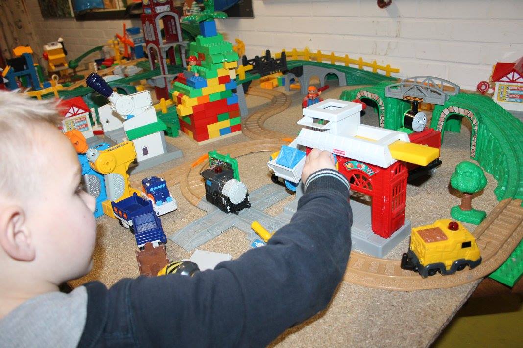 Kinderfeestjes, Creatieve workshops, bedrijfsuitjes, schoolreisjes, schoolreisje, tekenles, schilderles, tekencursus, graffiti spuiten, nerf schieten, bowlen, kinderspeelplaats, indoor, outdoor, attractiepark, speeltuin, pretpark, schildercursus, schilderscursus, voor kinderen, kinderuitje, voor volwassenen, het leukste dagje uit, voor het hele gezin, kinderfeestje, kinderfeestjes, verjaardagsfeestje, het leukste kinderfeestje, kinderpartijtje, Groningen, Veendam, Scheemda, Delfzijl, Haren, Leek, Roden, Drenthe, Friesland, Zuidlaren, Zuidbroek, Noordbroek, Winschoten, Hoogezand, Appingedam, Muntendam, Wildervank, Oude Pekela, Nieuwe Pekela, Slochteren, Coevorden, voor alle leeftijden, 4 jaar, 5 jaar, 6 jaar, 7 jaar, 8 jaar, 9 jaar, 10 jaar, 11 jaar, 12 jaar