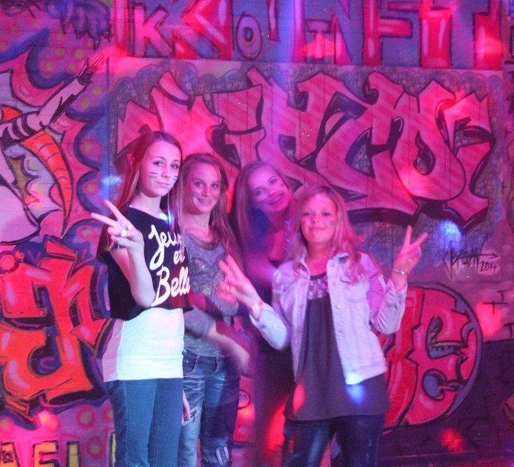 Kinderfeestjes, Creatieve workshops, bedrijfsuitjes, schoolreisjes, schoolreisje, tekenles, schilderles, tekencursus, graffiti spuiten, nerf schieten, bowlen, kinderspeelplaats, indoor, outdoor, attractiepark, speeltuin, pretpark, schildercursus, schilderscursus, voor kinderen, kinderuitje, voor volwassenen, het leukste dagje uit, voor het hele gezin, kinderfeestje, kinderfeestjes, verjaardagsfeestje, het leukste kinderfeestje, kinderpartijtje, Groningen, Veendam, Scheemda, Delfzijl, Haren, Leek, Roden, Drenthe, Friesland, Zuidlaren, Zuidbroek, Noordbroek, Winschoten, Hoogezand, Appingedam, Muntendam, Wildervank, Oude Pekela, Nieuwe Pekela, Slochteren, Coevorden, voor alle leeftijden, 4 jaar, 5 jaar, 6 jaar, 7 jaar, 8 jaar, 9 jaar, 10 jaar, 11 jaar, 12 jaar