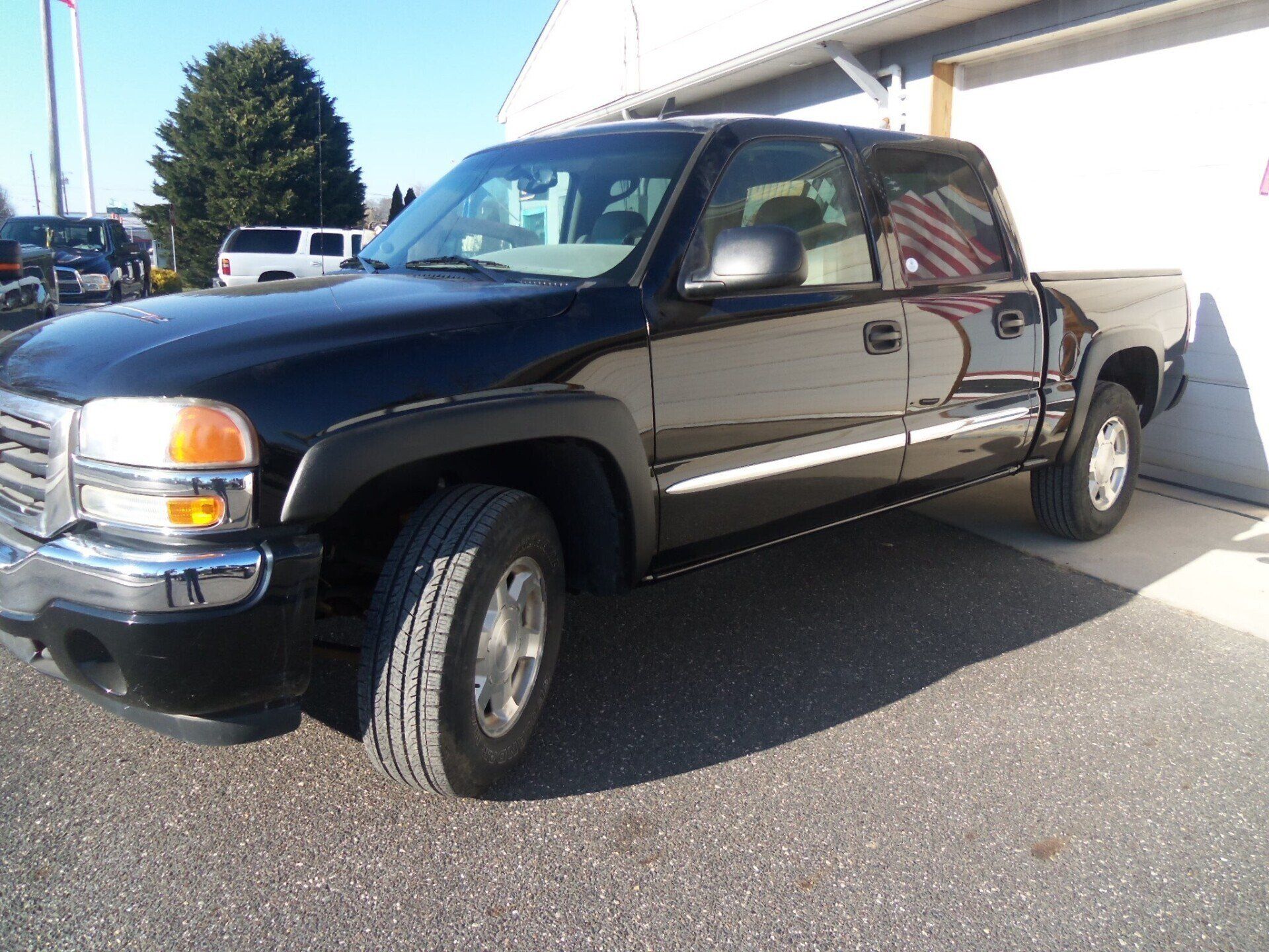 Newly Repaired Black Truck — Villas, NJ — John's Auto Body