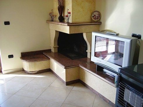Rivestimento per camino