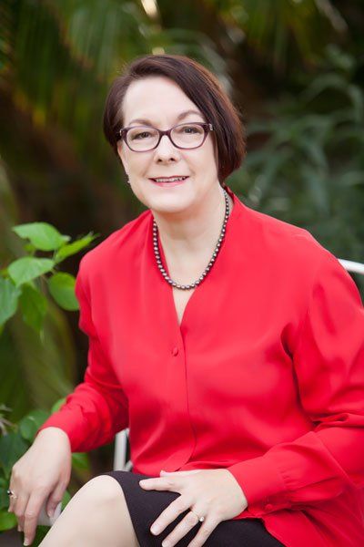 Dr Yvonne Sudarshan