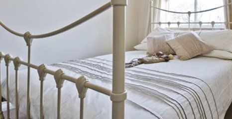 queen size bed