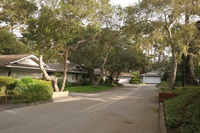 country club gate condos