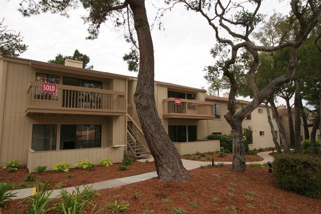 footprints on the bay apartments