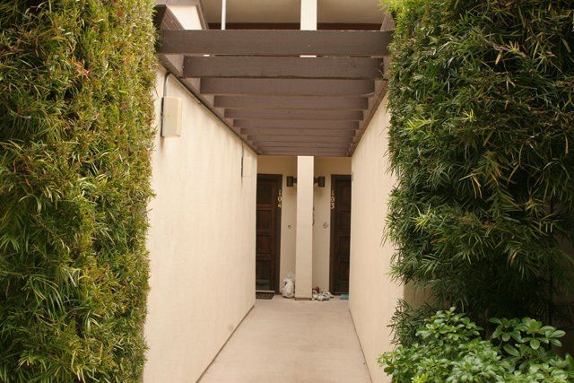 Puerta Villa