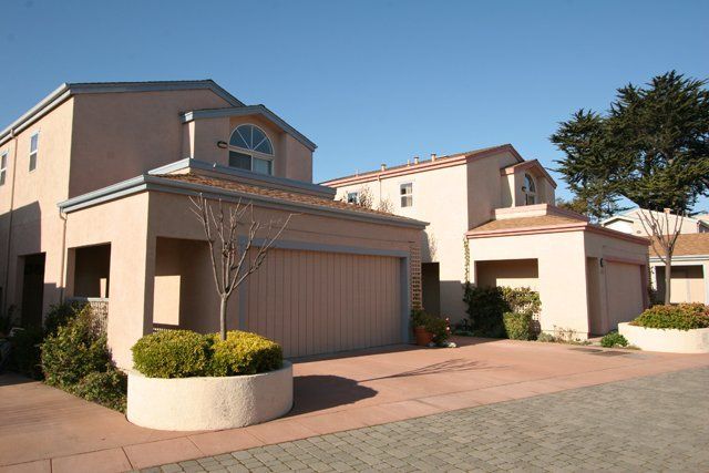 VILLA ROSE OF MONTEREY