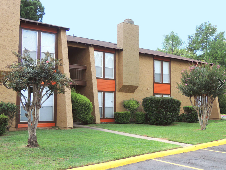 Kingwood Forest Apartments exterior on a sunny day