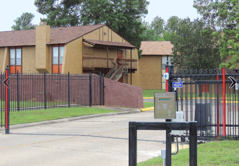 Kingwood Forest Apartments gate