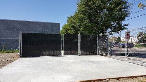Brown enclosures — Fence Installation in Bronx, NY