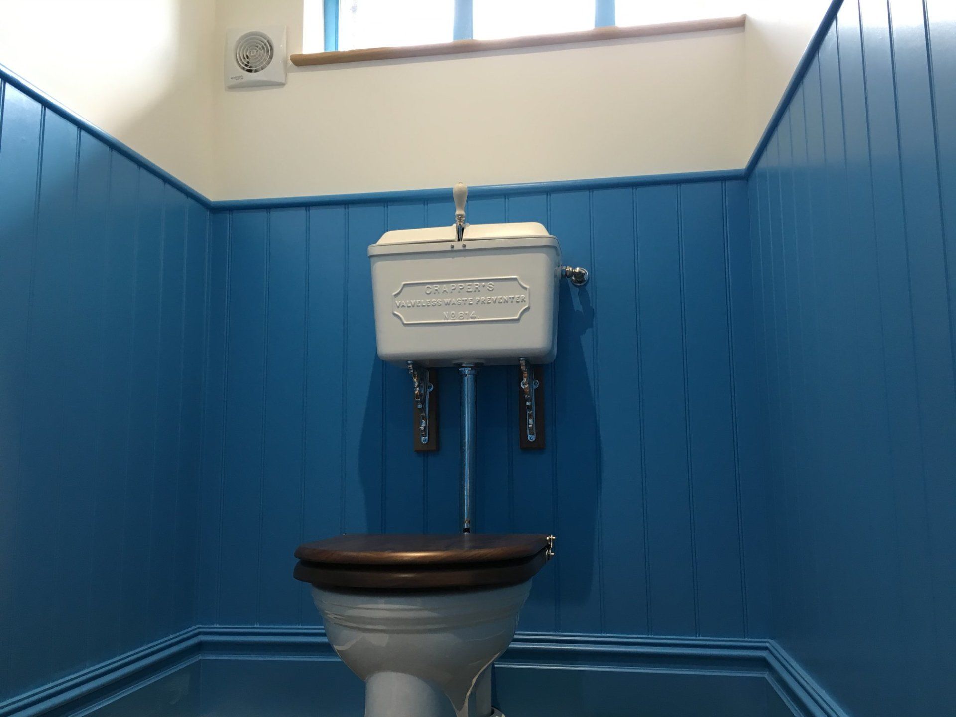 WC painted using farrow & ball eggshell