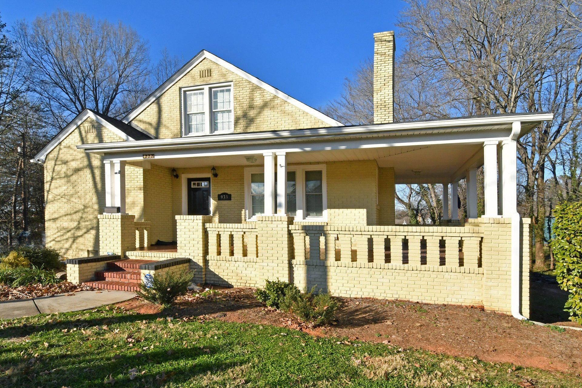 933 Polo Dr