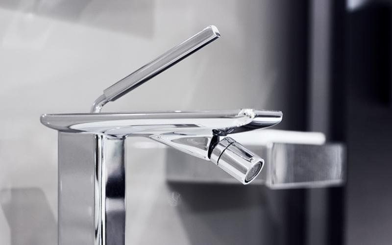 rubinetto bagno ispa di gessi in showroom edilappia