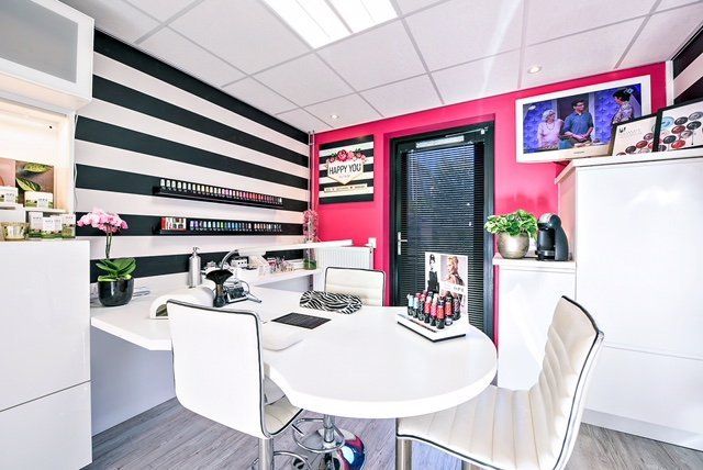 Salon Happy You