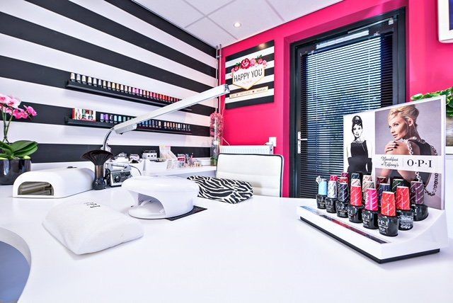 Salon Happy You
