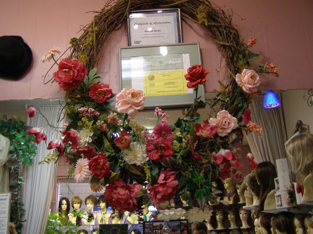 image-312193-Wigs_Certs.w640.jpg?1440538423697