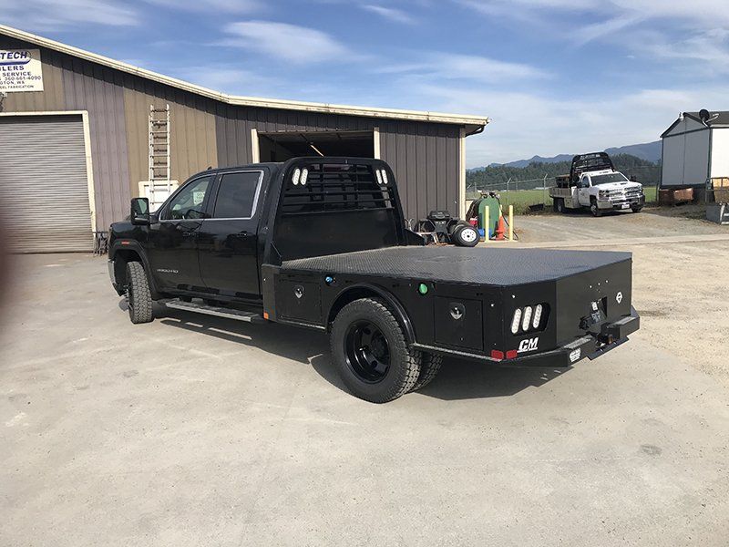 Chevy 9'-4 skirted dually