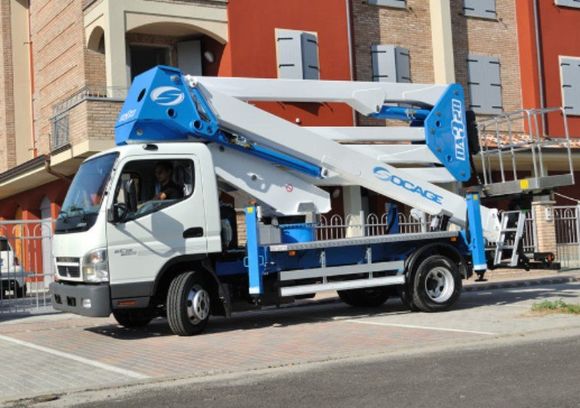 noleggio piattaforme aeree autocarrate