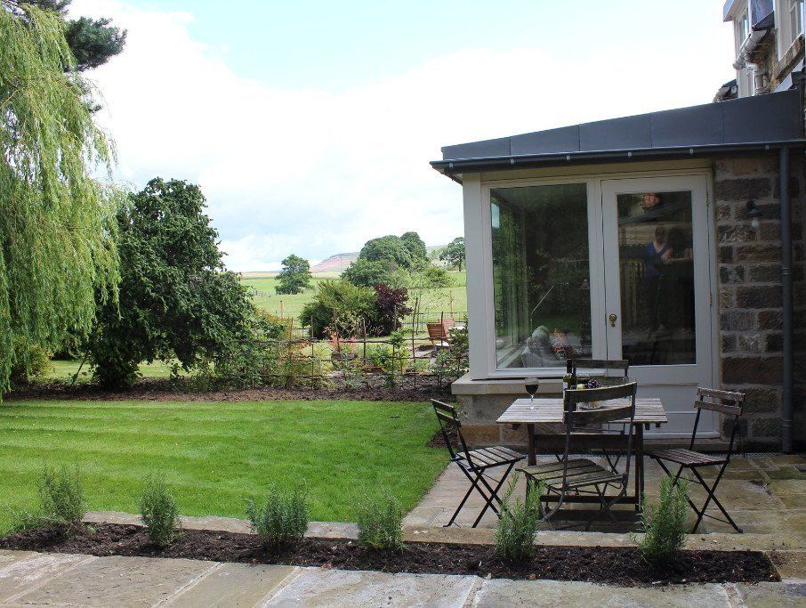 Ingleby Manor Cottage patio