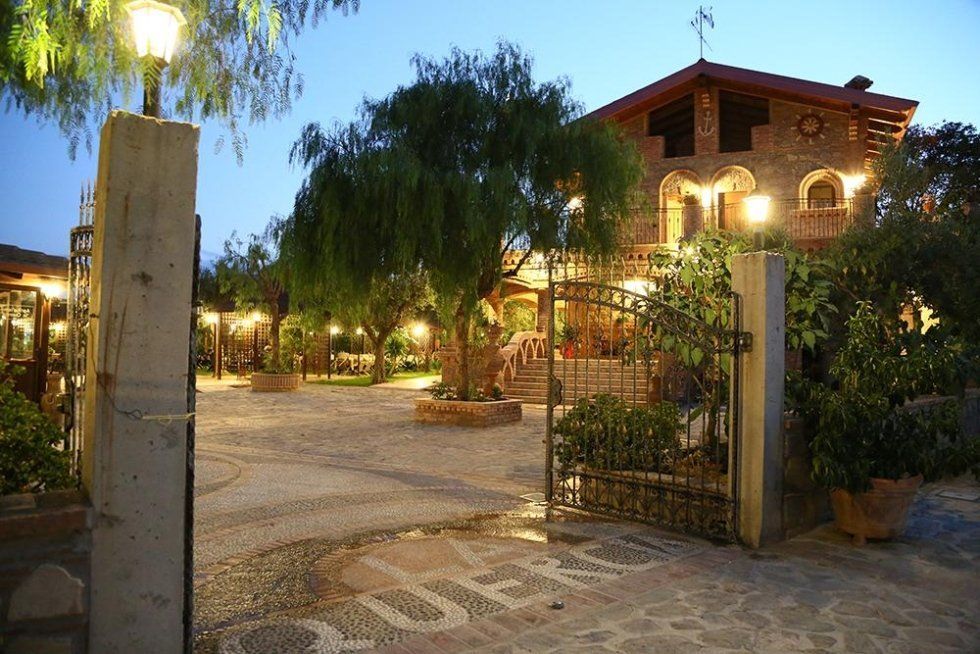 Agriturismo tra gli ulivi