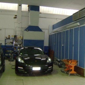 auto di nuova verniciatura