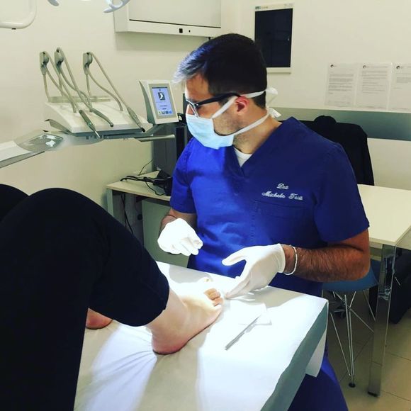 Dr. Testi