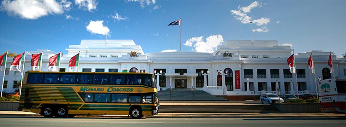 Monaro coaches and old parliament house Monaro coaches and old parliament house