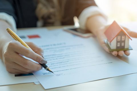 Homeowners Insurance — Signing of Homeowners Insurance in Gardendale, AL Homeowners Insurance — Signing of Homeowners Insurance in Gardendale, AL