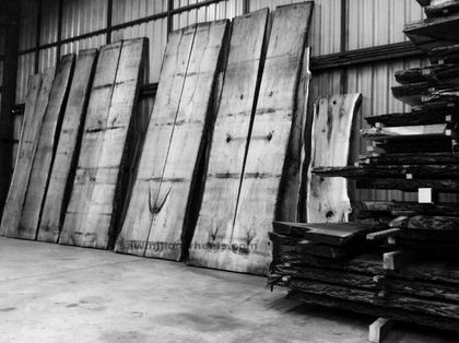 Live natural edge woodworking shop in The Kawartha Lakes Ontario.