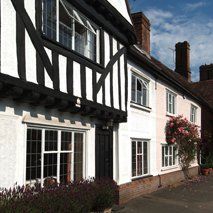 Qualified party wall surveyors