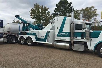 Heavy-duty tow truck