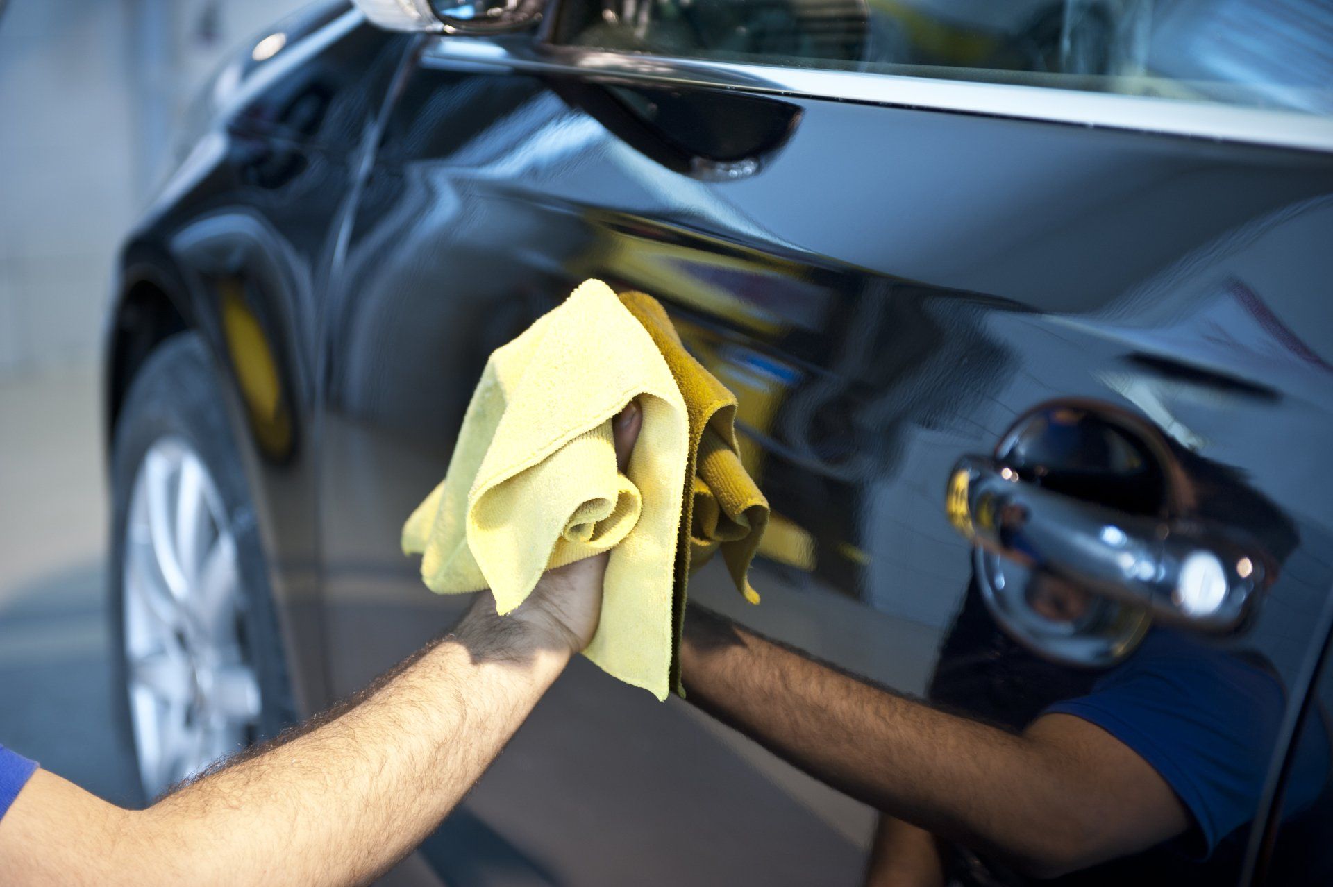 car door cleaning