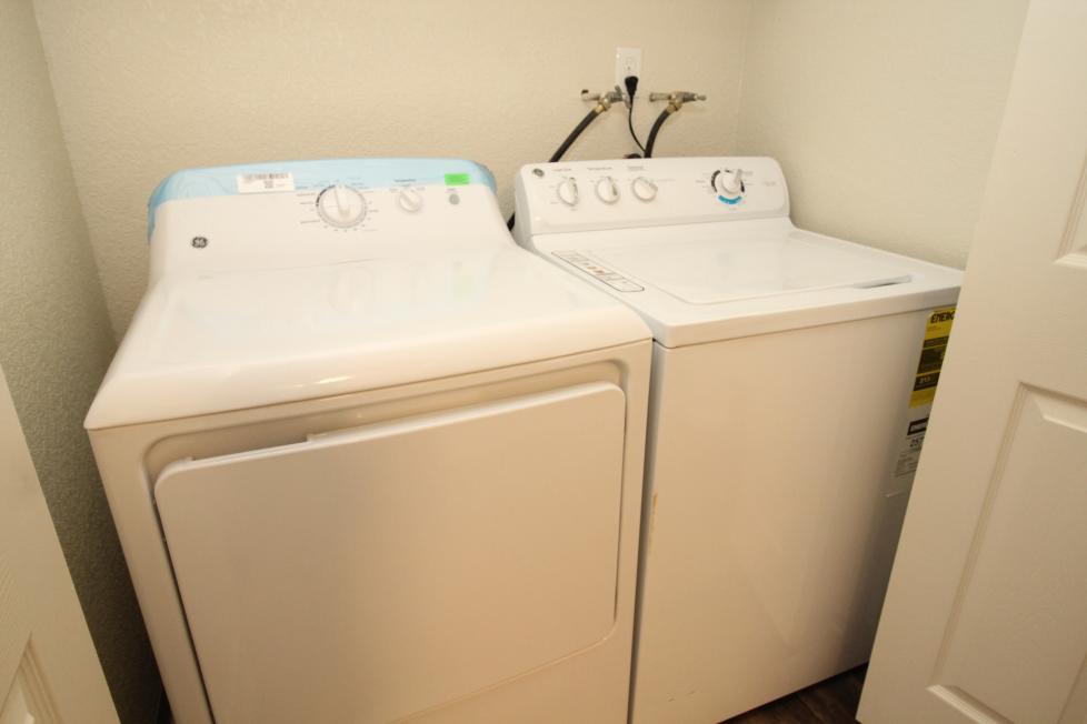 Shadow Ridge - Washer and Dryer