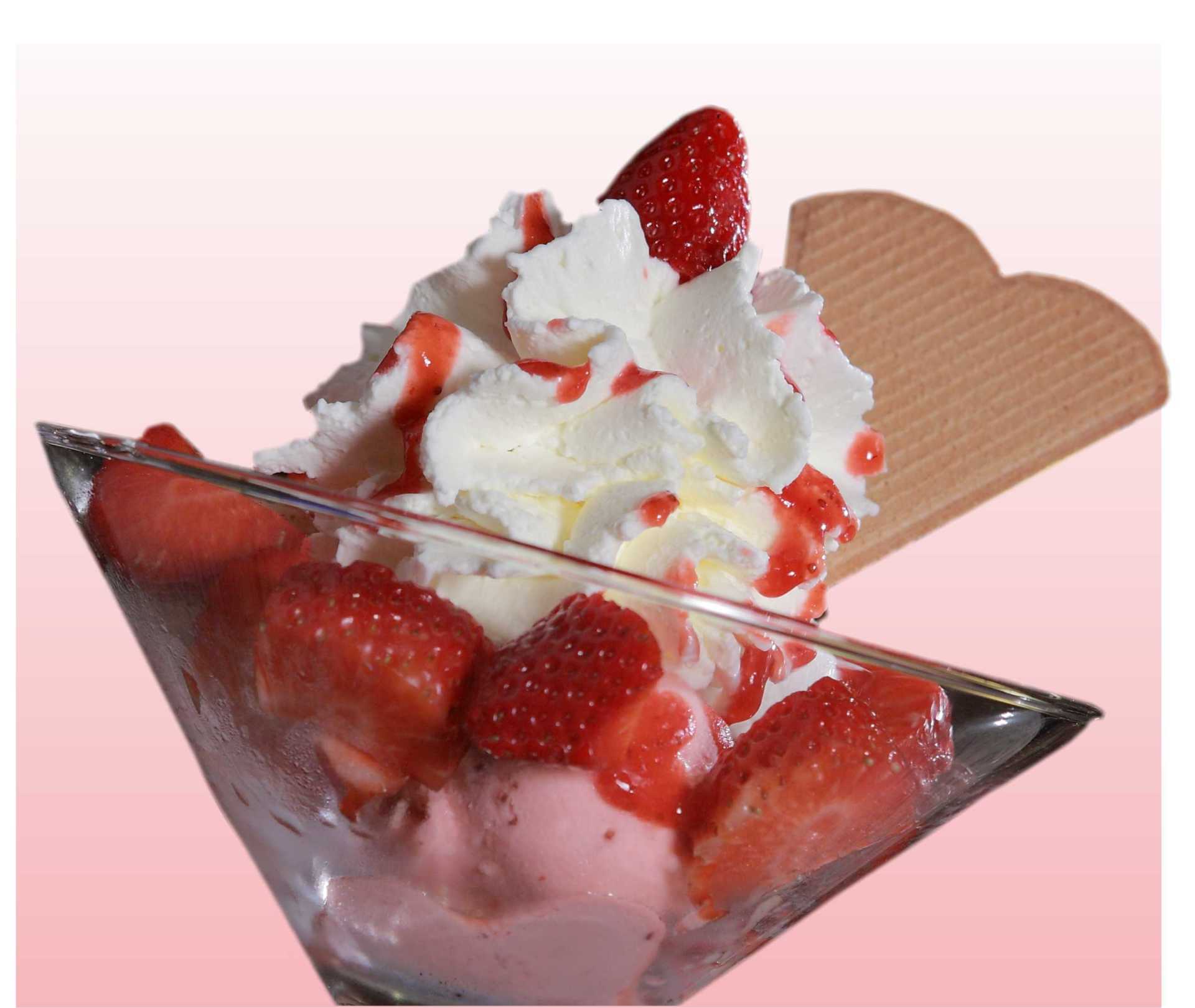Erdbeerbecher