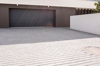 Driveway Sealing — Driveway in Haysville, KS Driveway Sealing — Driveway in Haysville, KS