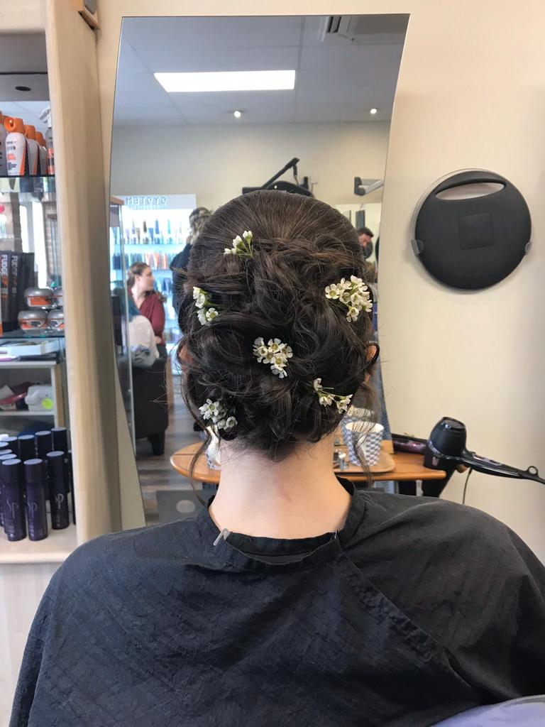 Women's hairstyle