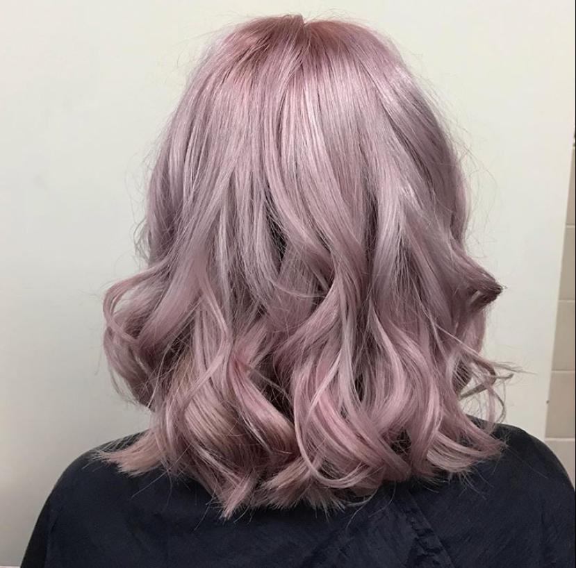 Women's hairstyle