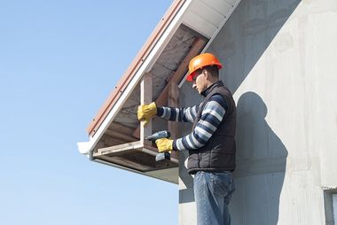 installing fascia and soffit