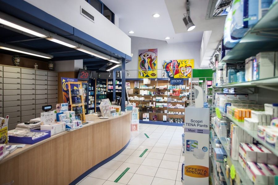 Interno della farmacia