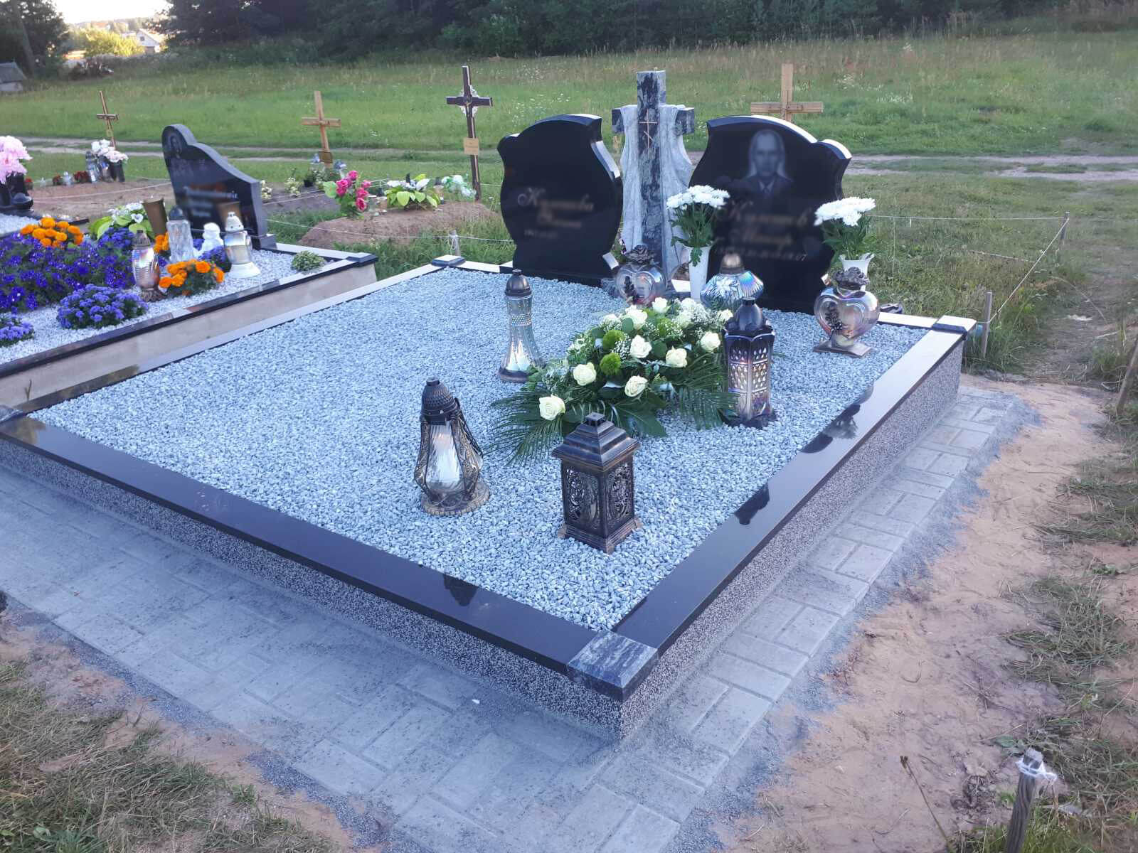 Prace wykonane przez jasiunupaminklai.lt