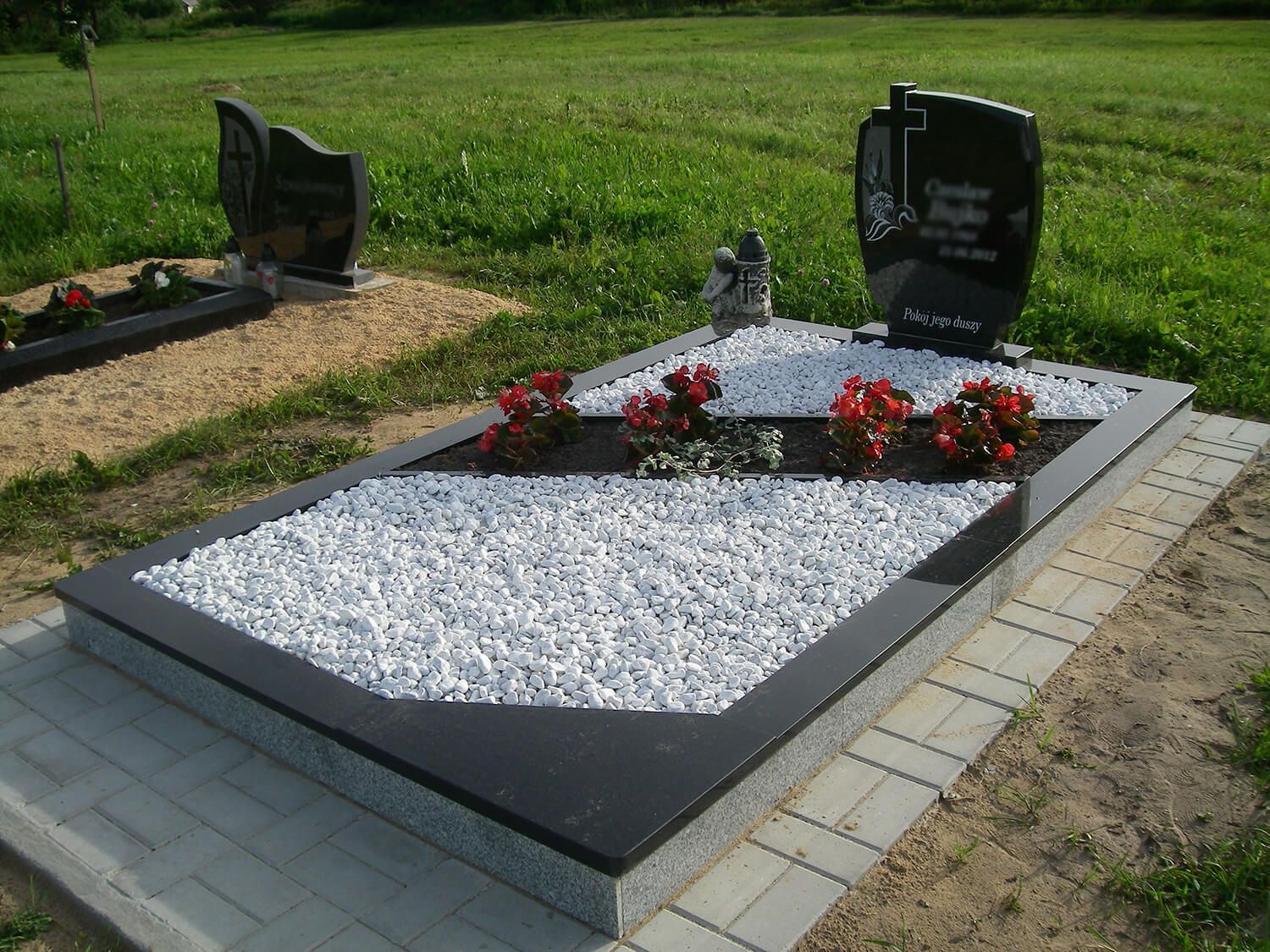 Prace wykonane przez jasiunupaminklai.lt