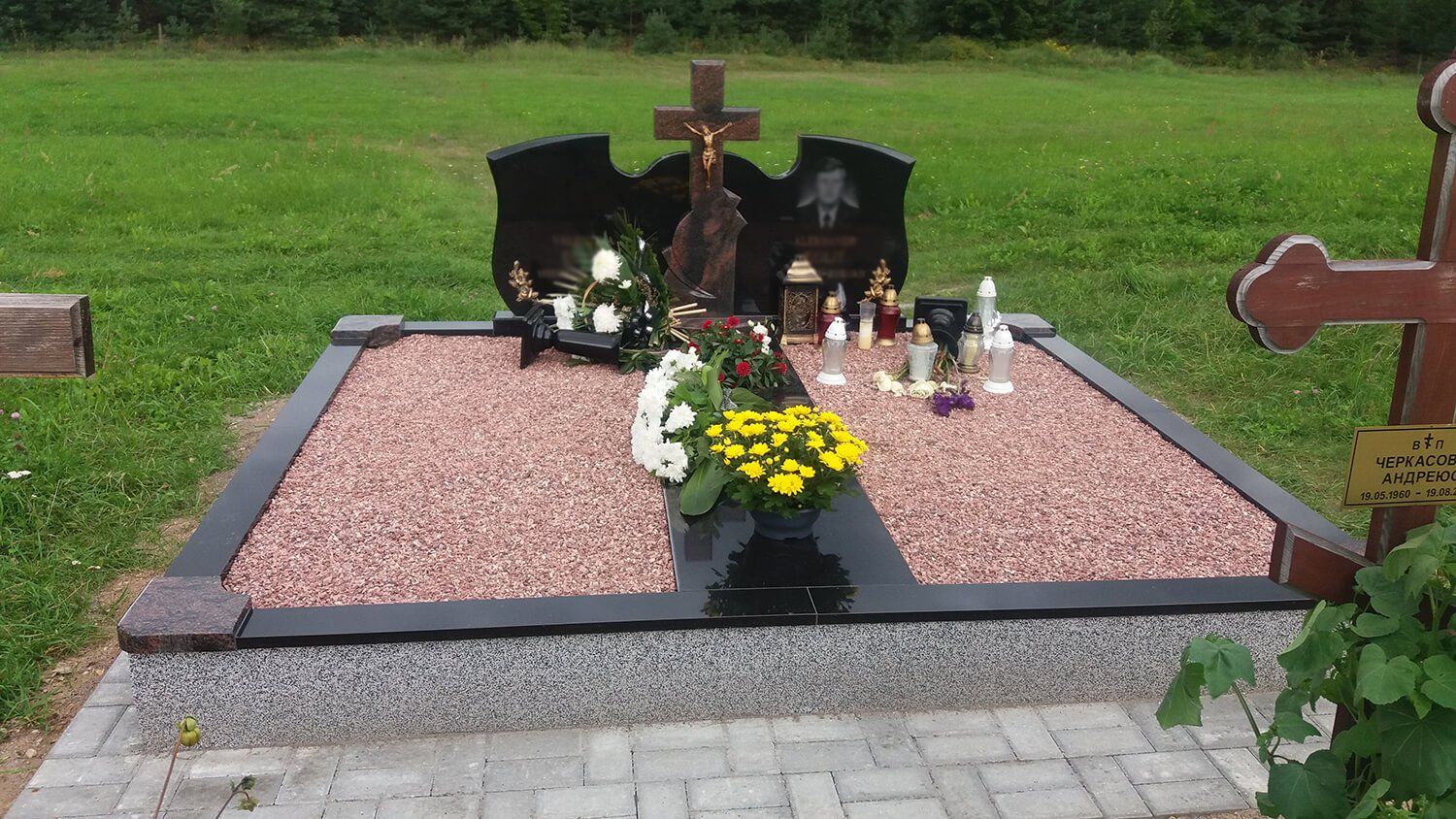 Prace wykonane przez jasiunupaminklai.lt