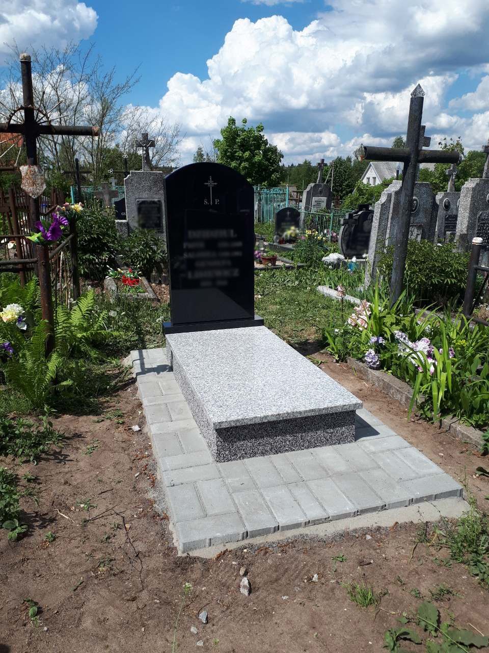 Prace wykonane przez jasiunupaminklai.lt