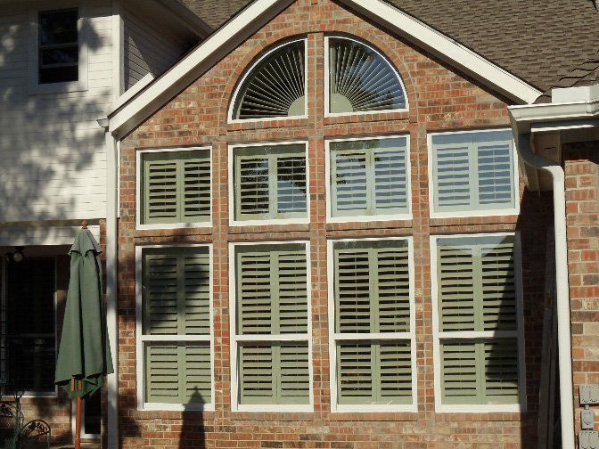 house side window