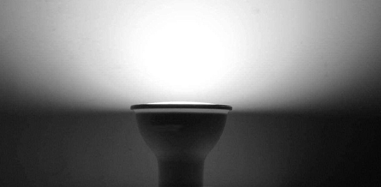 lampadina led luce bianca