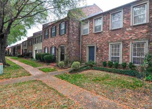 WOODSHIRE TOWNHOMES