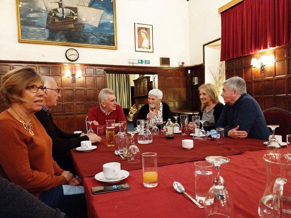 A relaxing evening of great food, drink and company