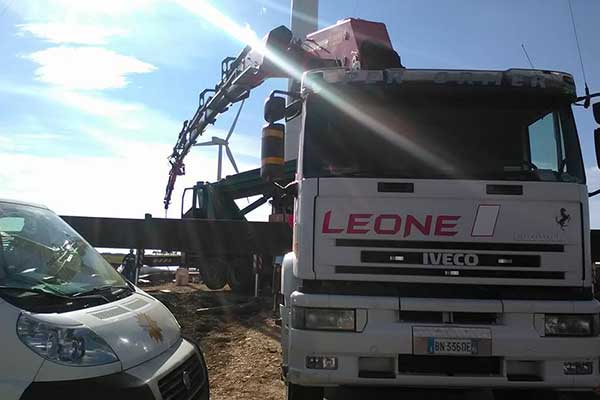 Mezzo dell'azienda Leone a San Vito dei Normanni