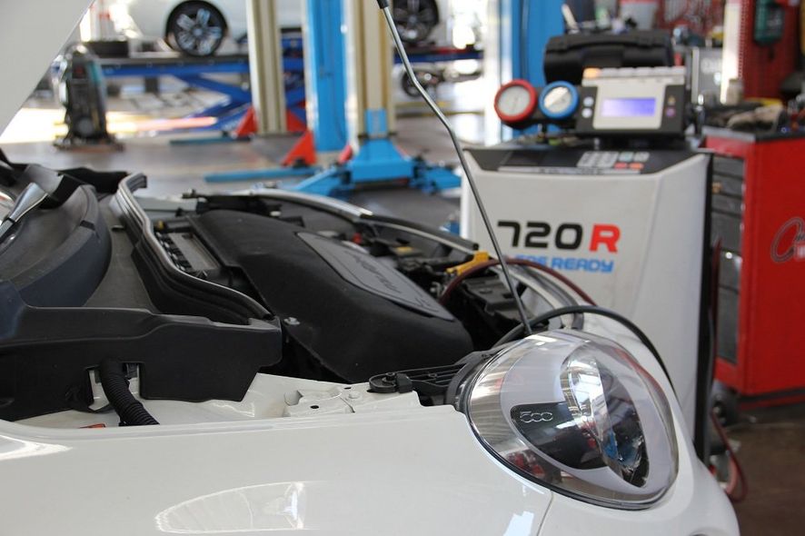 ricarica climatizzatori auto