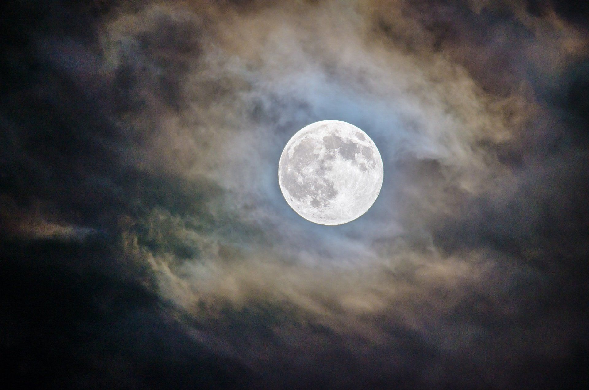full moon astrology